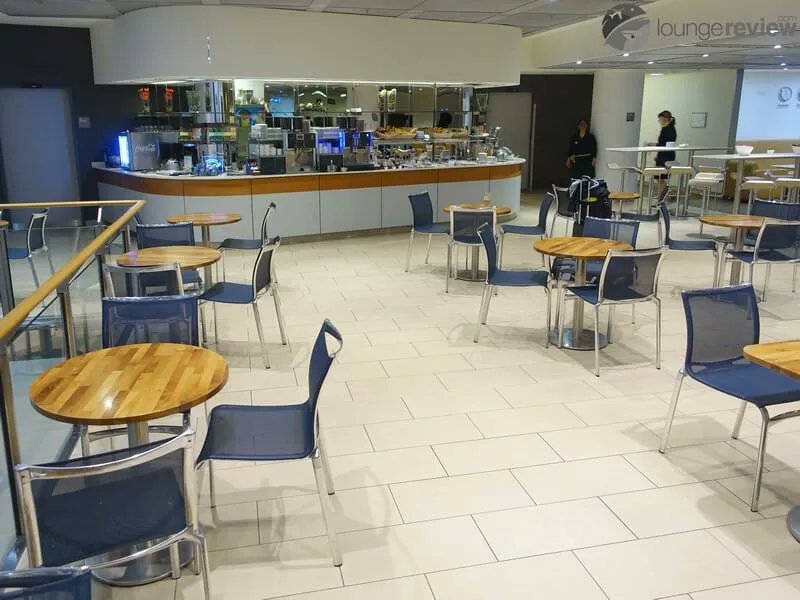 lounge_review's tweet photo. Freshen up upon touch down and have some breakfast before catching up on work at the @Lufthansa Welcome Lounge in #Frankfurt,  Lufthansa’s only arrivals lounge worldwide.
https://t.co/fCxYS18FUe https://t.co/Krf1O9yvLS