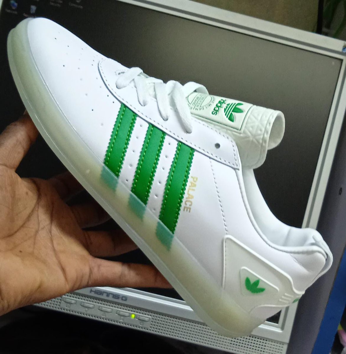 EdgarGathuri's tweet photo. @_fels1 We deal with exclusive designer Men wear and Shoes.
Call 0713802002 
Dm @EdgarGathuri 
https://t.co/T4belfKayC 
Shop  located at Kitengela behind Nomads.
We offer delivery services countrywide. https://t.co/FKiTxoRFn5