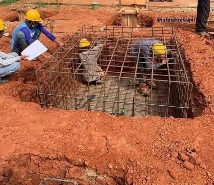 Thread of people who had just one job and failed woefully 😅