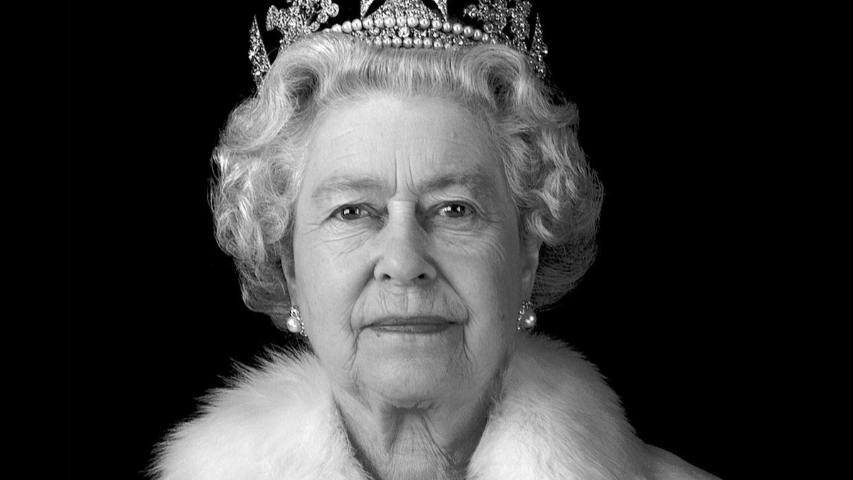 pfi_signs's tweet photo. We are saddened by the death of Her Majesty, The Queen.

Her dignity, grace and dedication to service has touched the lives of many people over her 70-year reign.   This is truly the end of an era.

Rest in peace, Your Majesty. https://t.co/hF5kX3UhJp