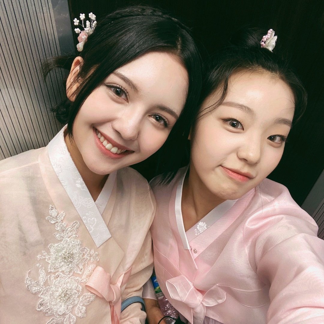 unnie and maknae