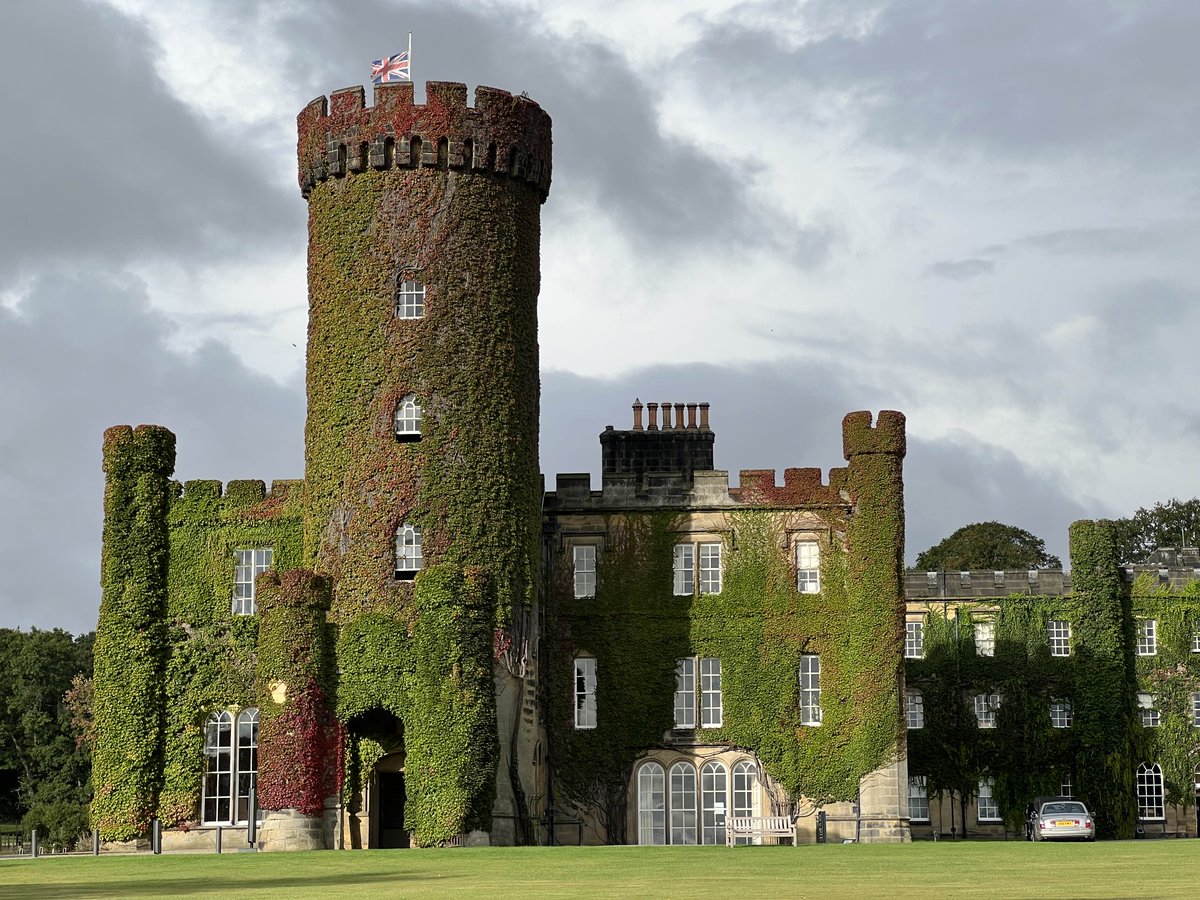 Her majesty the Queen.
Her servitude, selflessness, humility, steadfastness, devotion and unwavering sense of duty. Our collective hearts ache.