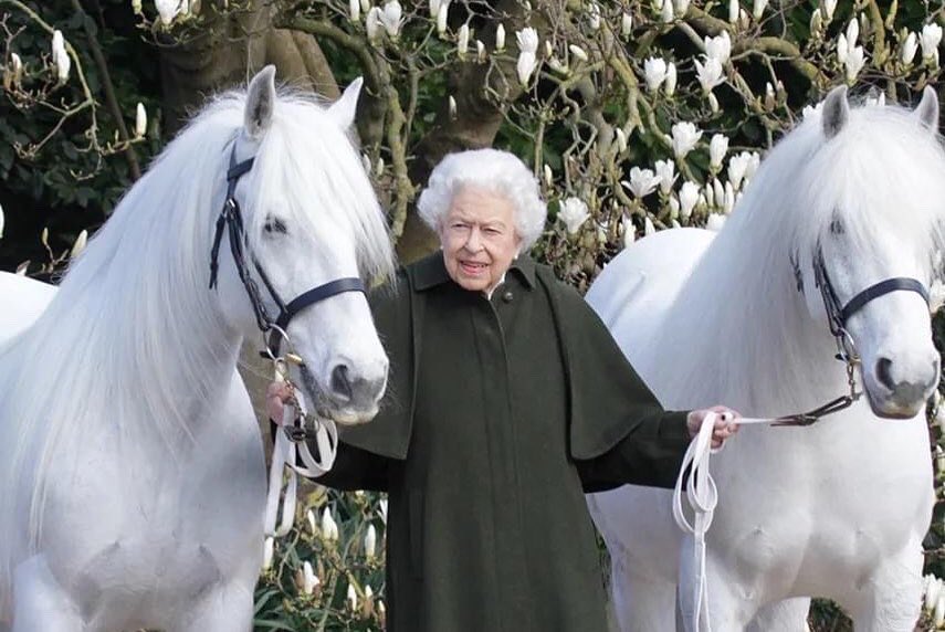 LalityaR's tweet photo. In Remembrance of A great monarch. Rest In Peace Your Majesty. https://t.co/0VfF2ODBIi