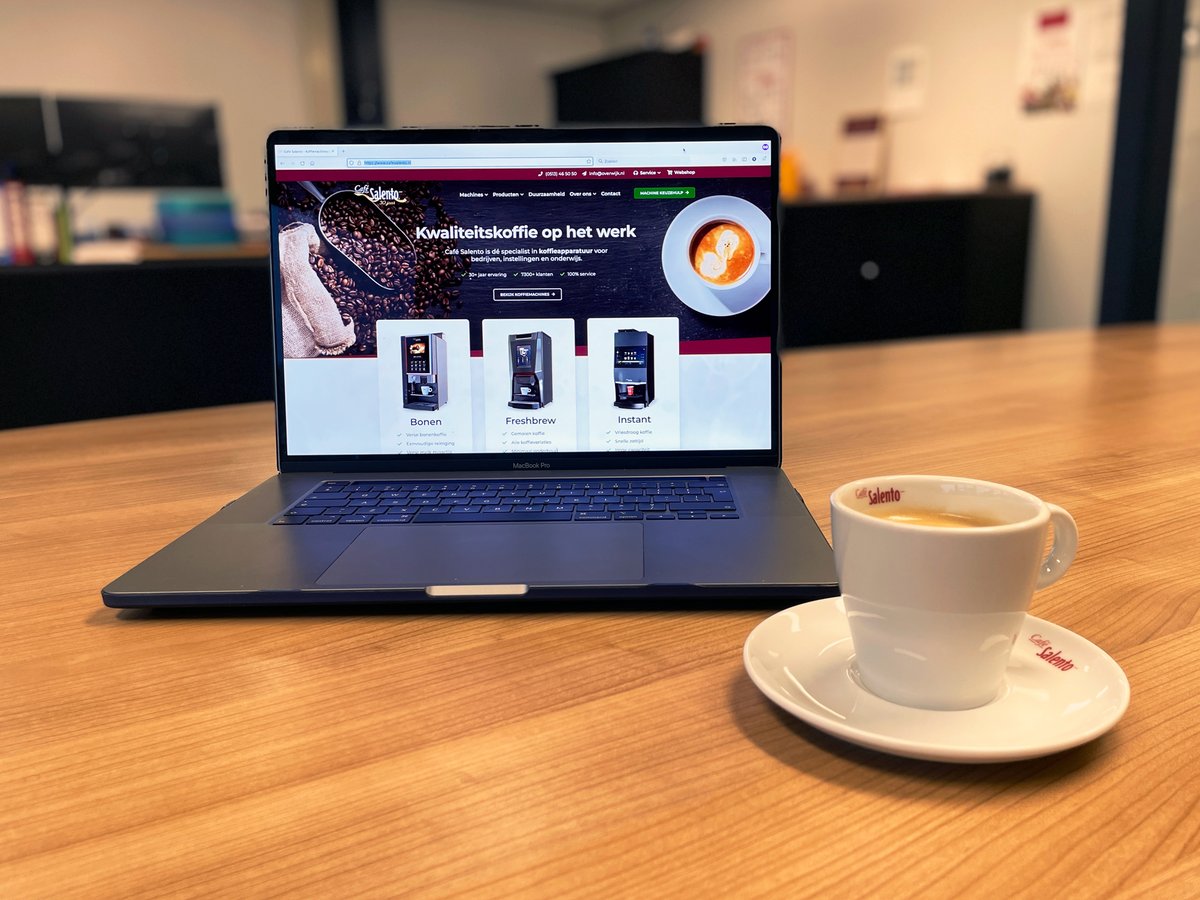 Sinds deze week staat de nieuwe website van Café Salento online en daar mag een kopje ☕ op gedronken worden!

Bekijk de website:
↗️ cafesalento.nl

Lees meer:
↗️ reclamebureaufeddema.nl/nieuwe-website…

#koffie
#webdesign #website #marketing