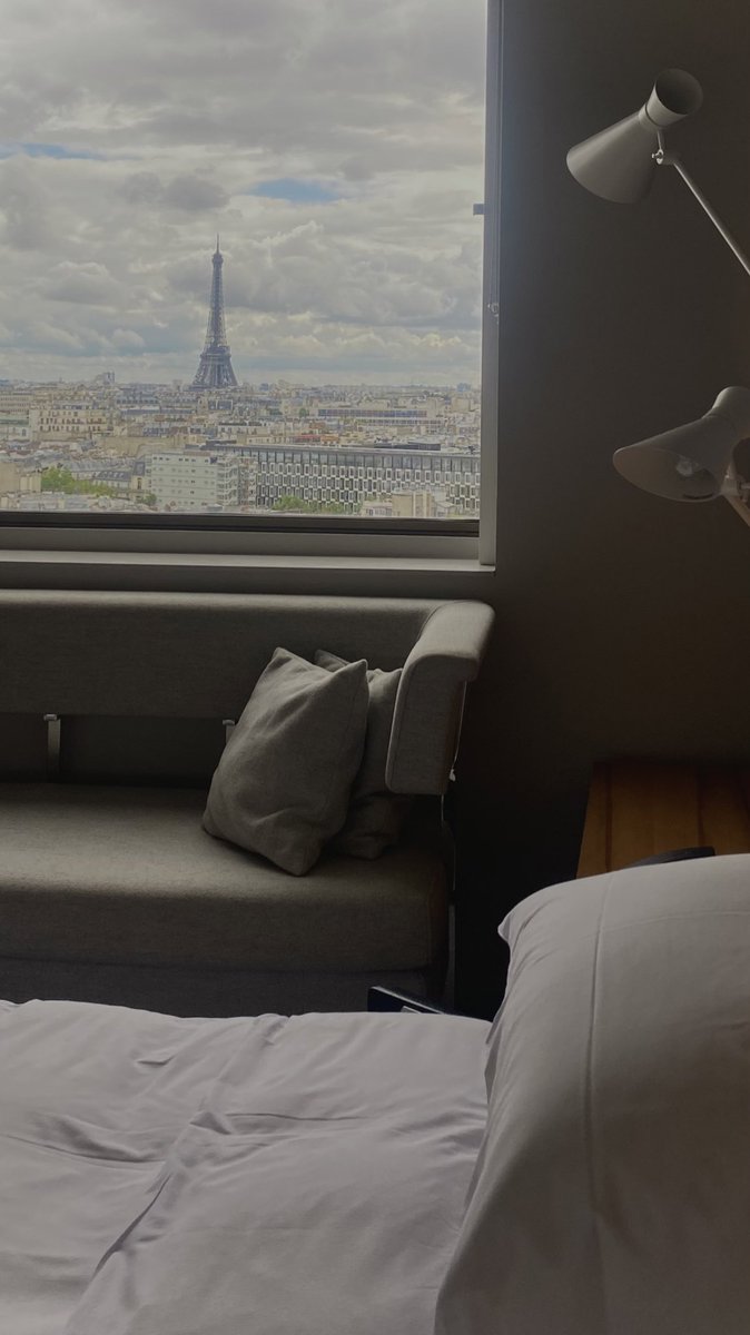 g_alduaij's tweet photo. paris you've been good to me 
🫶🏻🫶🏻🫶🏻🫶🏻 https://t.co/0vvI7Nthuh