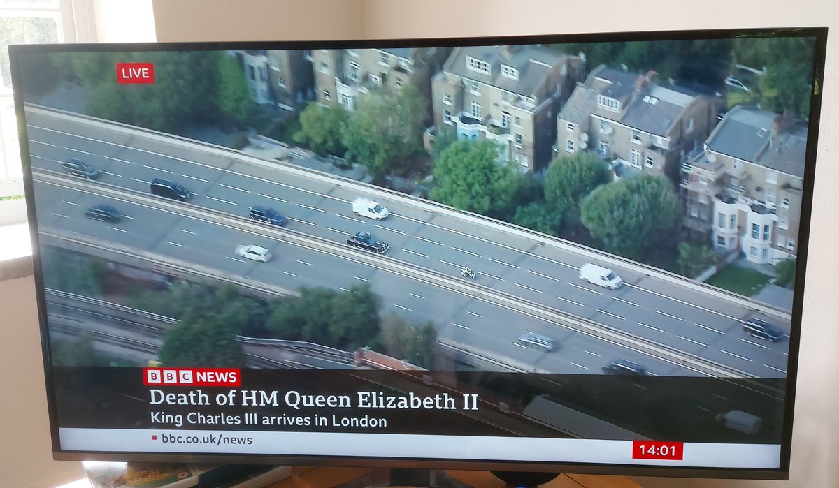 rsen5's tweet photo. @LBC @NickFerrariLBC @BBCOne Watched @BBCNews 🚁 coverage of #HMKingCharles arrival in London. So few roof PV (solar) no doubt partly due to scrappage of "green crap" installation grants by #Cameron gov. Now 9x renewable energy tariffs offered by gas coupling. Will #LizTruss' dash2frack gets Charles👎? https://t.co/eWjzuX6lf1