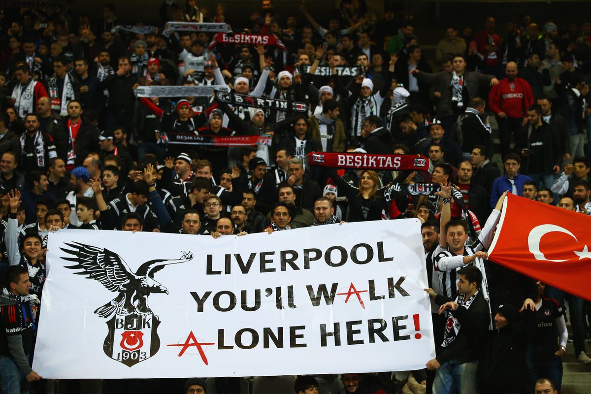 Throwback to when #Beşiktaş fans took a disliking to Liverpool because Cenk Tosun signed for Everton.

You have to admire the loyalty the player, who is now actually back in Istanbul with the club.