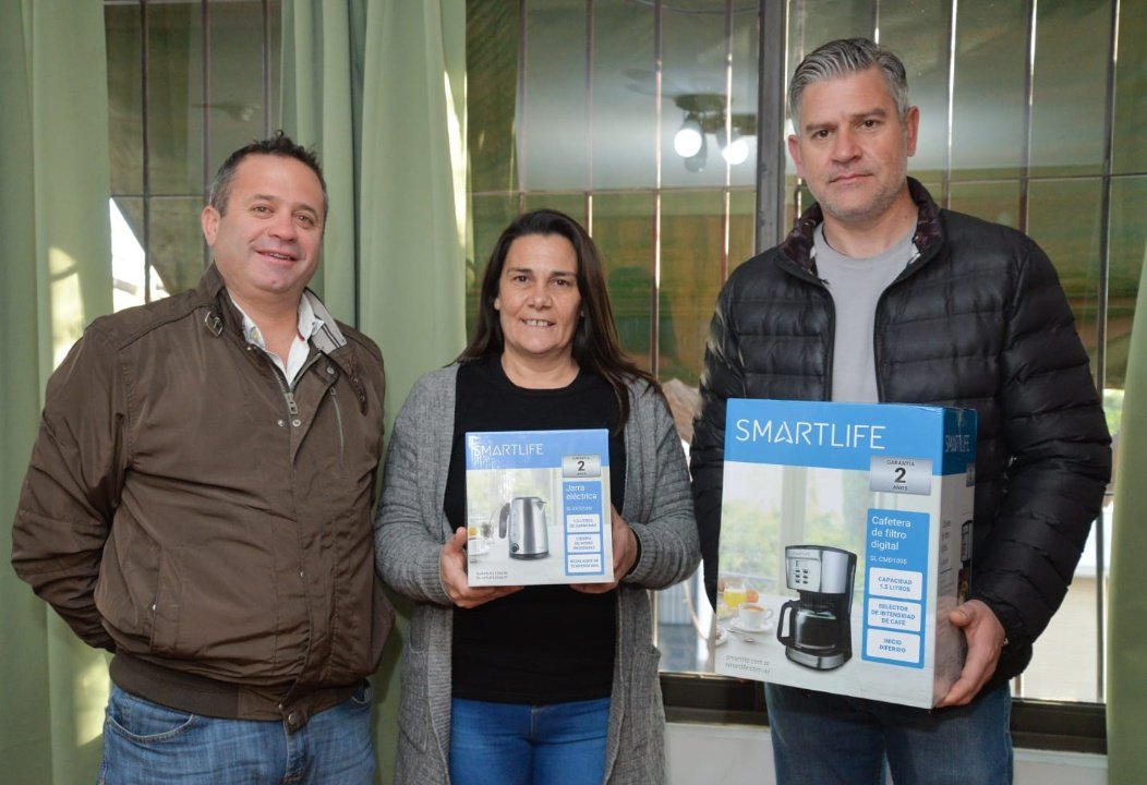 carisedano's tweet photo. Agradecemos al Secretario General de @UPJCMoficial @MartinCain y a todo el sindicato por sus donaciones para los premios del sorteo que realizaremos desde @sutemendoza

Seguimos unidos en la lucha, en las calles y en solidaridad con nuestros compañeros y compañeras. https://t.co/nrnNLOLjq8