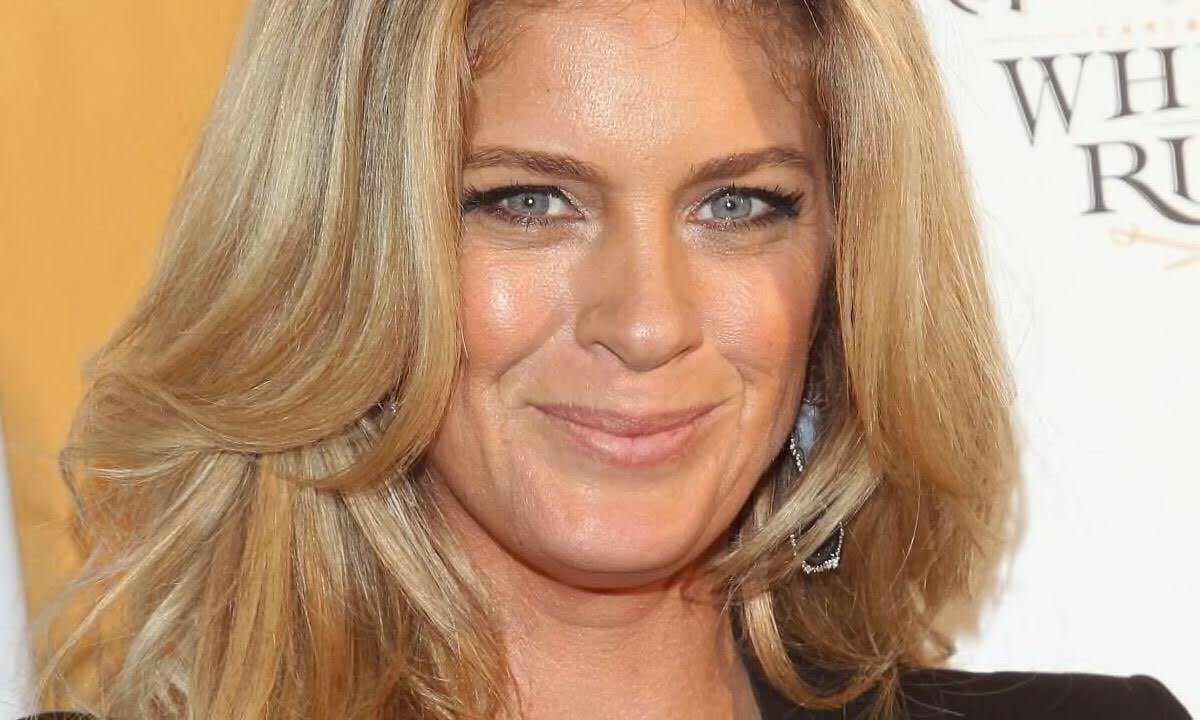 Happy Birthday, Rachel Hunter!      