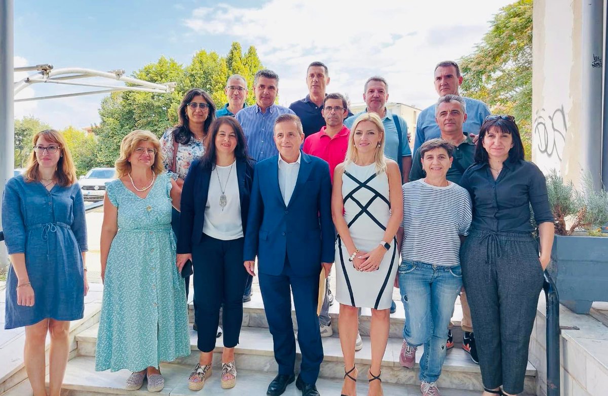 araco999's tweet photo. Επίσκεψη στην Φλώρινα όπου οργανώθηκαν συναντήσεις στο Επιμελητήριο Φλώρινας, στην Ένωση Αγροτικών συνεταιρισμών Φλώρινας και Αμυνταίου και τη την Διεύθυνση Δασών Φλώρινας. https://t.co/GfpIB1gbPz