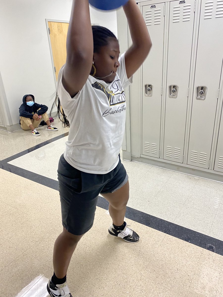 Darrin White tweet media