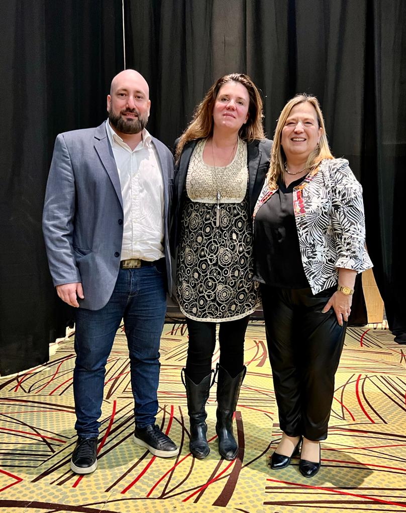 🤝 En el marco del primer Foro de Cultura del Norte Grande, @amoccioli y <a href="/Gonzalo/">Gonzalo Hernández</a> Suárez López se reunieron con  <a href="/culturanacionar/">Cultura Nación</a> y <a href="/mlucrecardoso/">Lucrecia Cardoso</a>.
👉 Hablaron sobre el trabajo que continúa realizando <a href="/CAMECultura/">CAME Cultura</a> junto al ministerior.