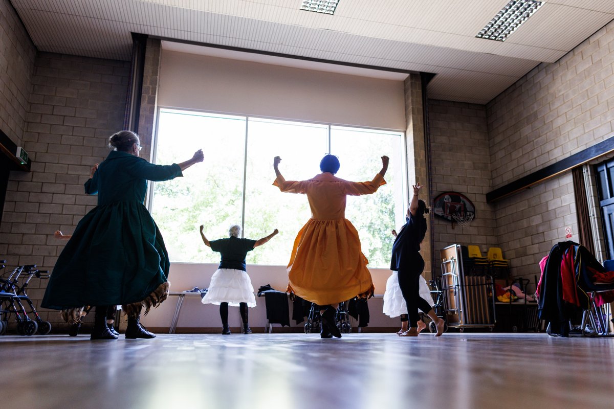 Could you be a new apprentice to our performance company? Come and find out more at our free Open Workshop on Sun 18 Sept, 10.30am, University of Kent, Canterbury movingmemorydance.com/event/open-wor… for more info