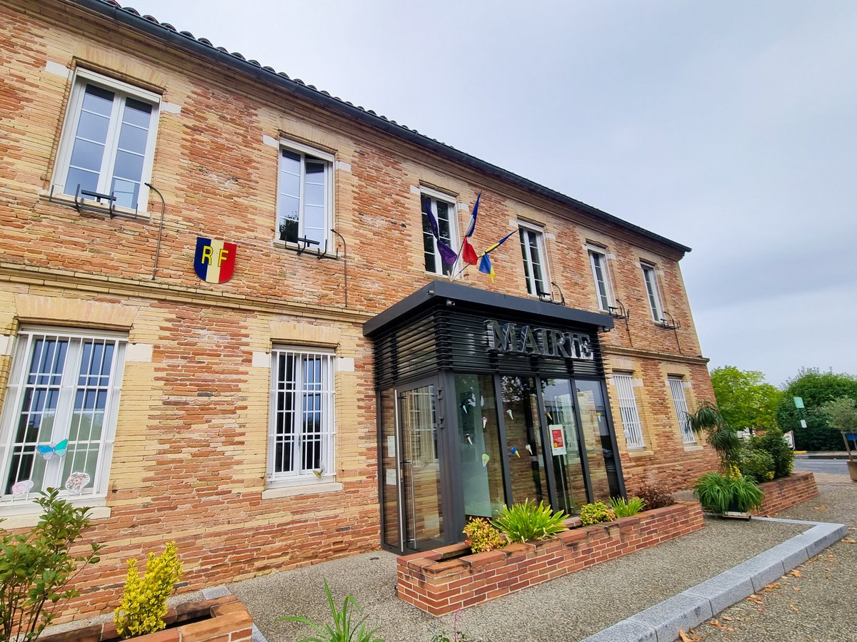Bouloc rend hommage à Sa Majesté Elizabeth II, décédée hier à l'âge de 96 ans. Son visage si familier a marqué notre siècle et rassuré des générations. Plus qu'une figure, le monde perd une auteure indissociable de l'histoire contemporaine #QueenElizabeth