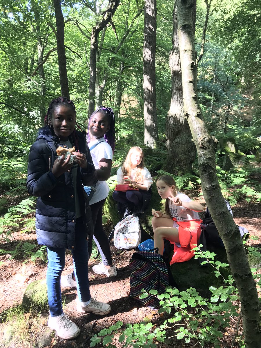 MrS_OLOS's tweet photo. 13,345 steps later Elm have made it back to the bus!! All the children have been fantastic today and have really impressed all the staff with their resilience and determination!! @olos_armthorpe https://t.co/hFfk1Z70Xq