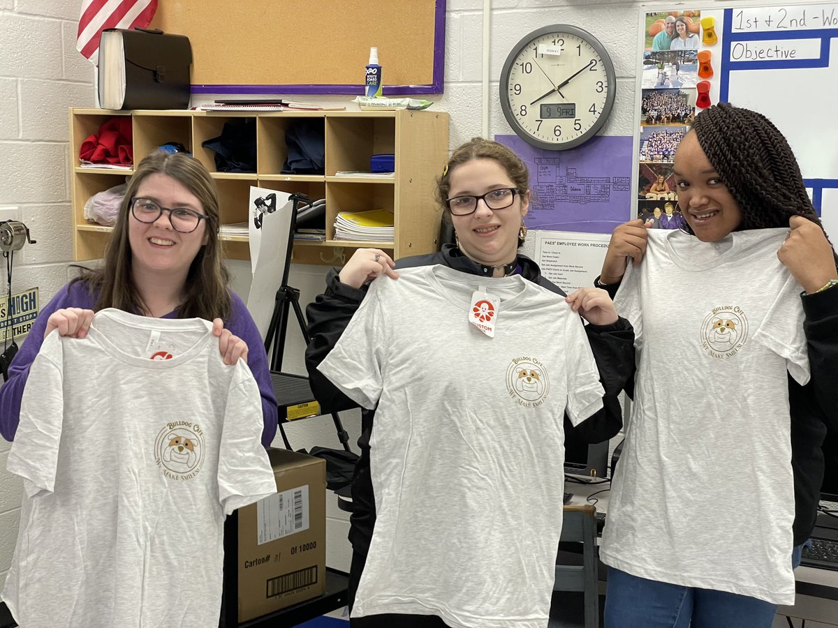 MilanCTE's tweet image. CTE Business partnered with Bulldog Cafe for a School-Based Enterprise grant which allowed us to design t-shirts for the students. Now they can serve products in style! #MilanLife #WorkingtoLearn #LearningtoWork