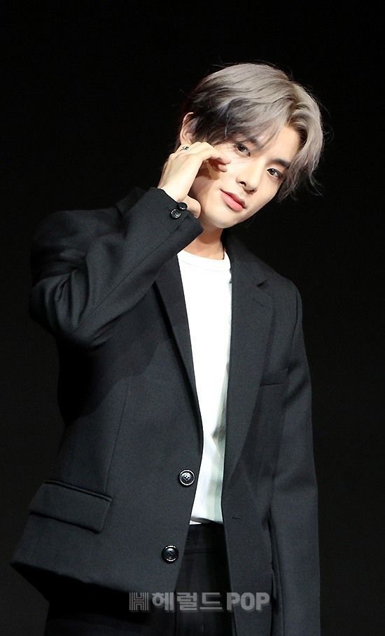 "Tapi, saya berdoa semoga kenangan kecil yang ada disini bisa tersimpan di memori kalian dan hati kecil kalian. Sampai jumpa dilain waktu semuanya!" serunya mengakhiri ucapannya.