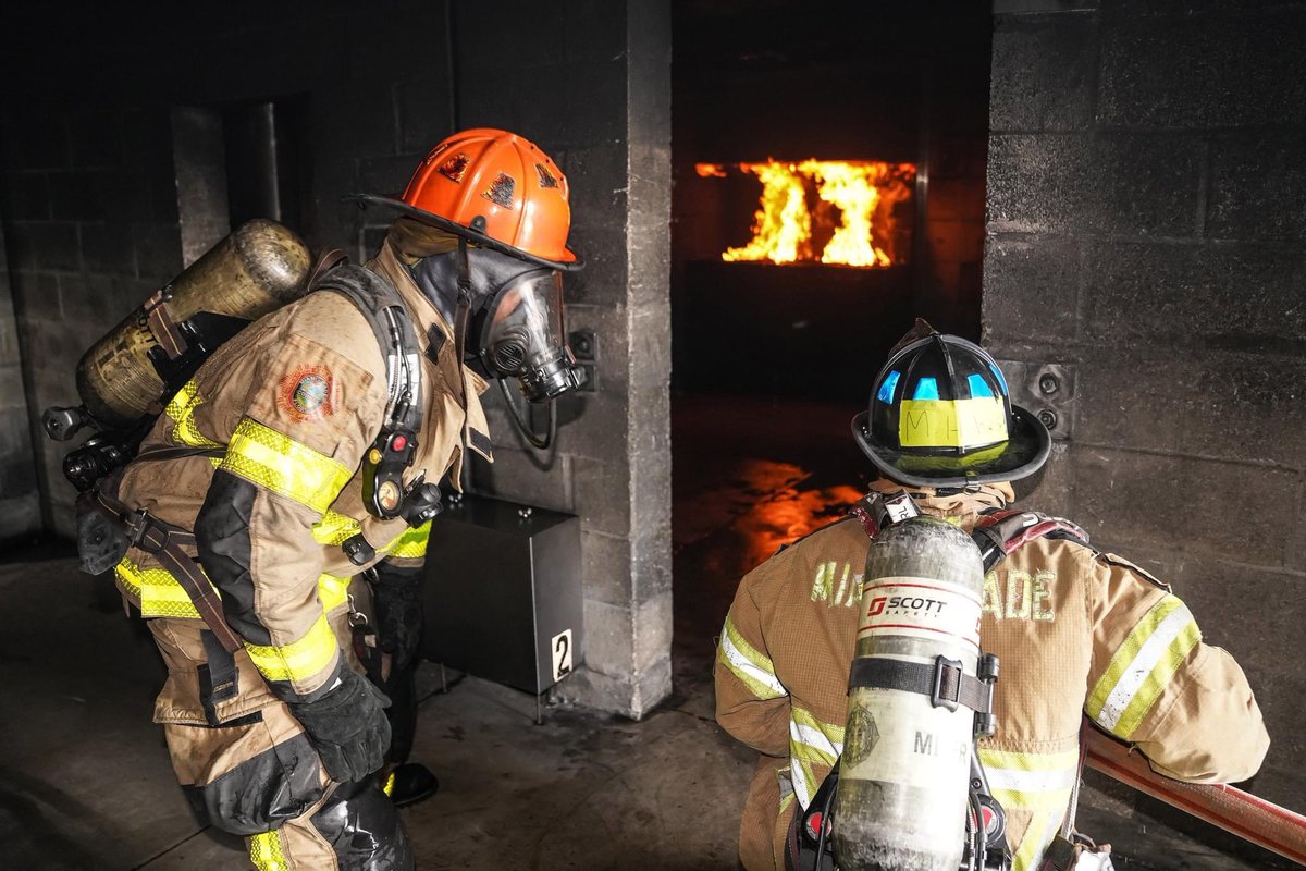 MiamiDadeFire's tweet photo. #MDFRClass150 got a taste of live fire this week at the @MDCollege of Fire Science. The recruits are in the process of completing their Florida minimum standards training before returning to the #MDFR Fire Rescue Training Center in October to carry out their instruction. https://t.co/CViqTAONZW
