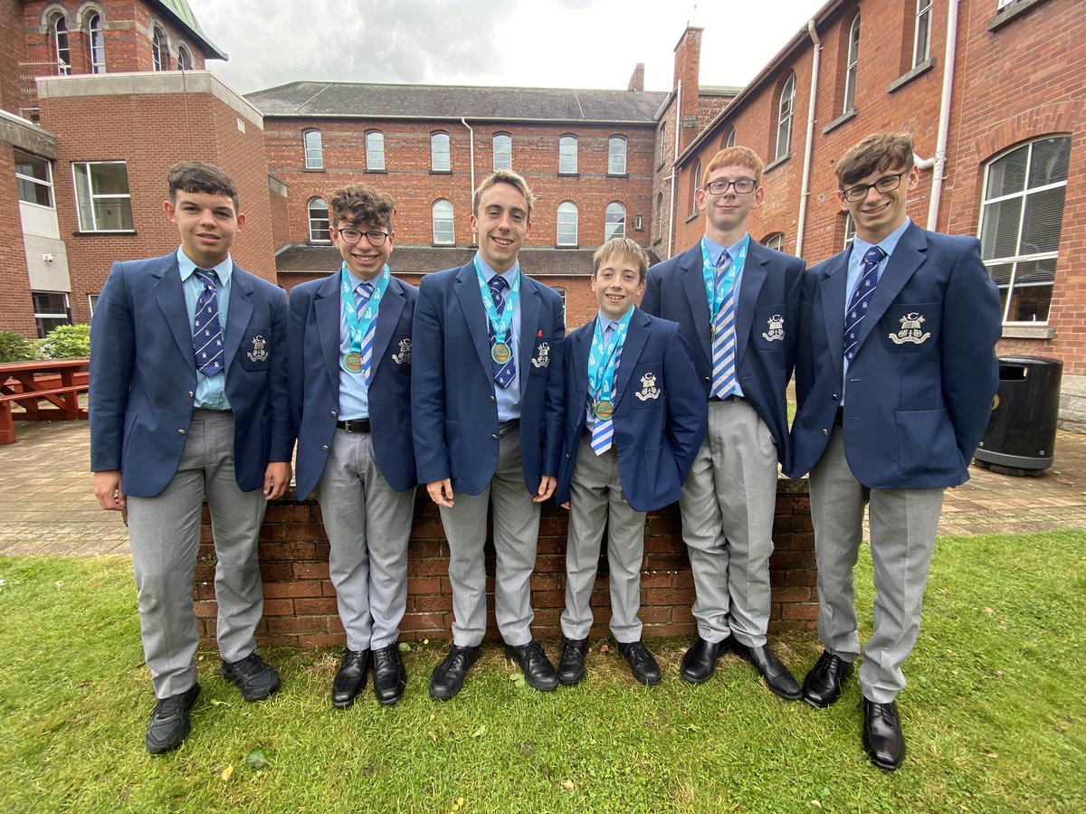 Congratulations to our swimmers. These great young men were successful in Div 1 and Div 2 Irish National Championships during the summer. 🏊‍♂️ 🔵⚪️