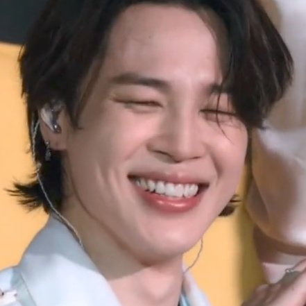 dailyjimn's tweet photo. jimin has the most beautiful smile https://t.co/DoEHkK6qaT