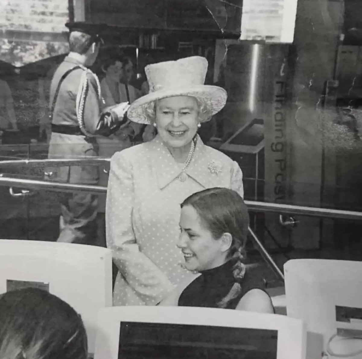 StalhamLibrary's tweet image. Norfolk Library and Information Service joins in the nation's mourning for Her Majesty the Queen.

Our social media feeds will remain silent during this period of mourning. Our libraries will stay open during their normal hours as places of reflection.