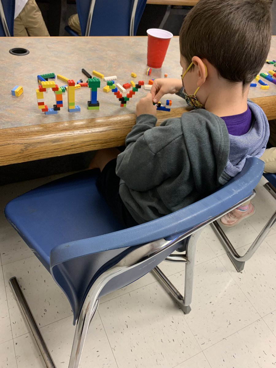 Farmer STEM Lab tweet media