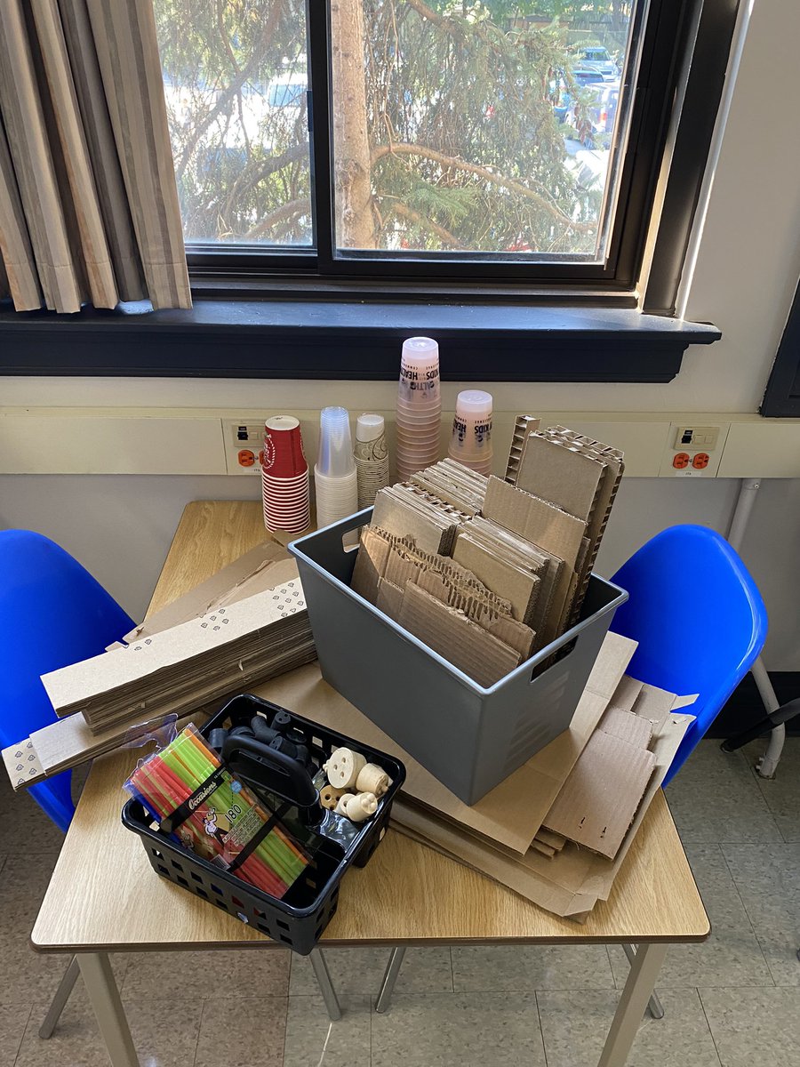 salierk's tweet photo. Excited to find out what our @ConnaughtDSBN grade 1 students’ beautiful hands will make today. https://t.co/m9Kwpug7th
