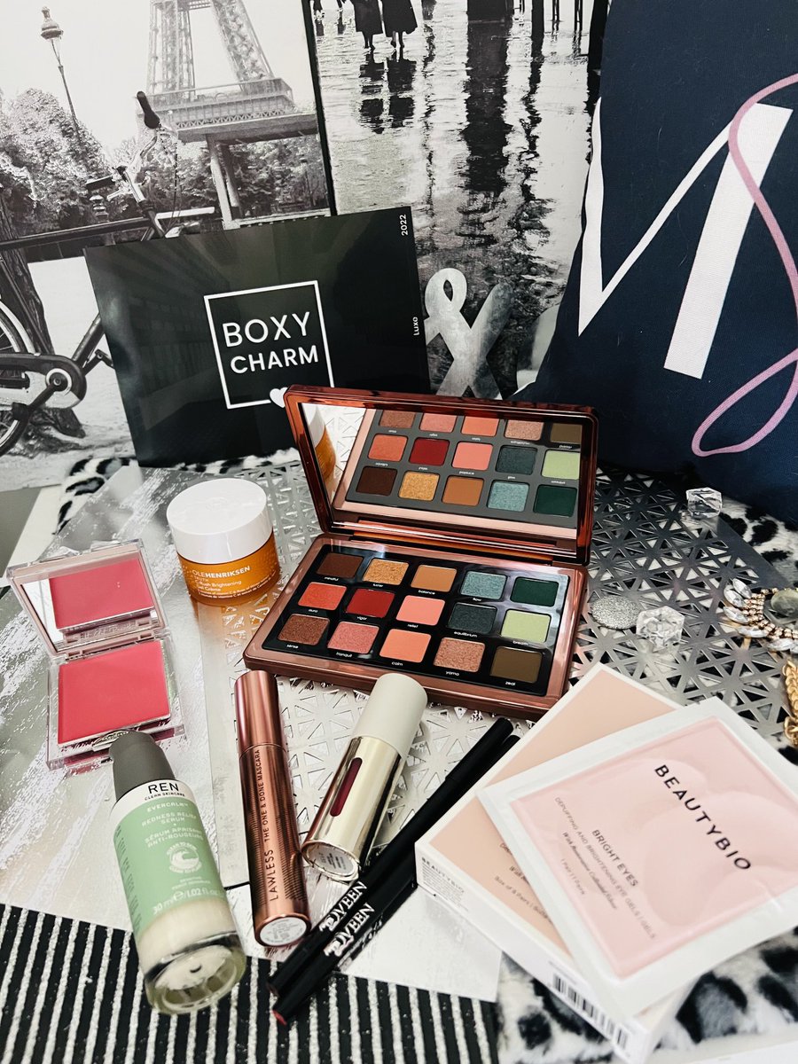 ladyboarder9669's tweet photo. RT! Get $200 in beauty each month for just $27! #Boxycharm MY FAV #beautysubbox Cancel anytime! #giftedbyboxy check out my LUXE Sept box!  
⁦@boxycharm⁩ #luxury #luxe #luxebeauty #makeup #skincare #beauty #subscriptionbox #subboxaddict #makeupsubbox https://t.co/QqTXYcO1vS https://t.co/pScXVxeyxO