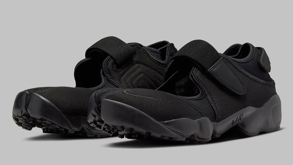 thesolesupplier's tweet photo. On Your Marks: The Nike Air Rift is back  ⚫️ 

Link > https://t.co/pYhVjVFUXP https://t.co/ARSjmPZXks
