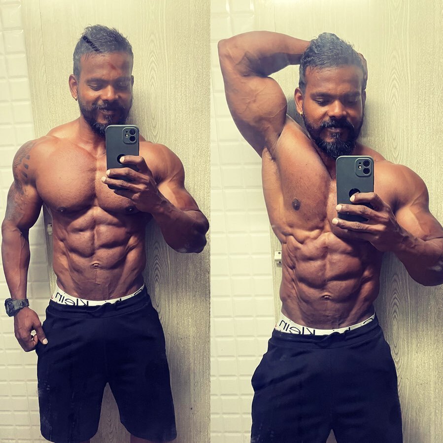 DoniDominic's tweet photo. A mile a day keeps
the pounds away.
Coach & Mentor : @raahul.kumaran
Team: @teamrek_raahulkumaran
.
.
.
.
#personaltraineronline #aestheticfitness #reelsvíral #gymlifestyles #shreddedlegends #fitnessmodel #gymmotivation #rippedbody #gymlife #deepcon… https://t.co/vCnc4LsYmw https://t.co/D65YcJ4fhP