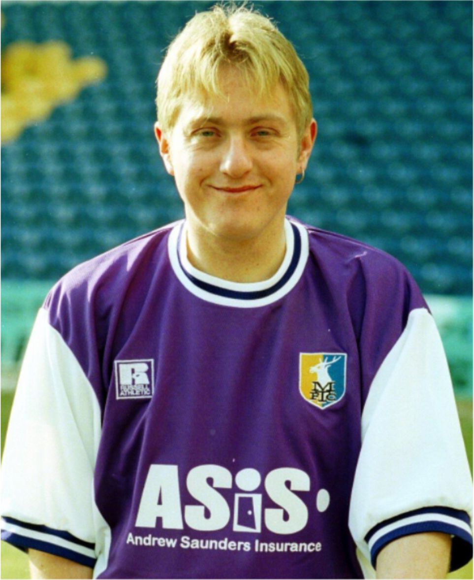 James_Brunt's tweet image. Thank you Steve. Rest in Peace mate, you will be missed by many! #stags #ftybr @mansfieldtownfc