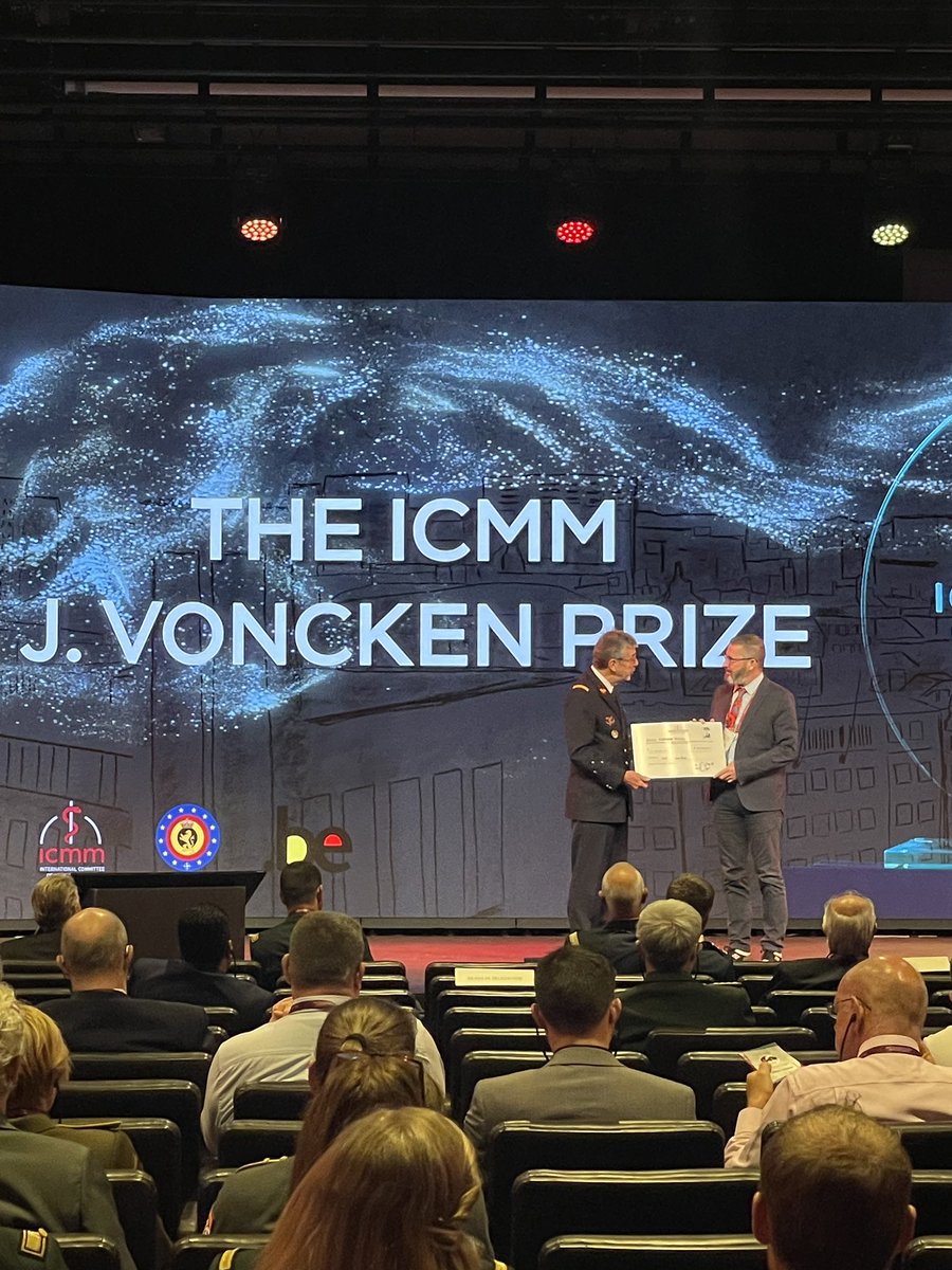 And the Jules Voncken prize 2022 is awarded to… <a href="/PaulPirnay/">Jean-Paul Pirnay</a> &amp; colleagues! Congratulations! #ICMM2022