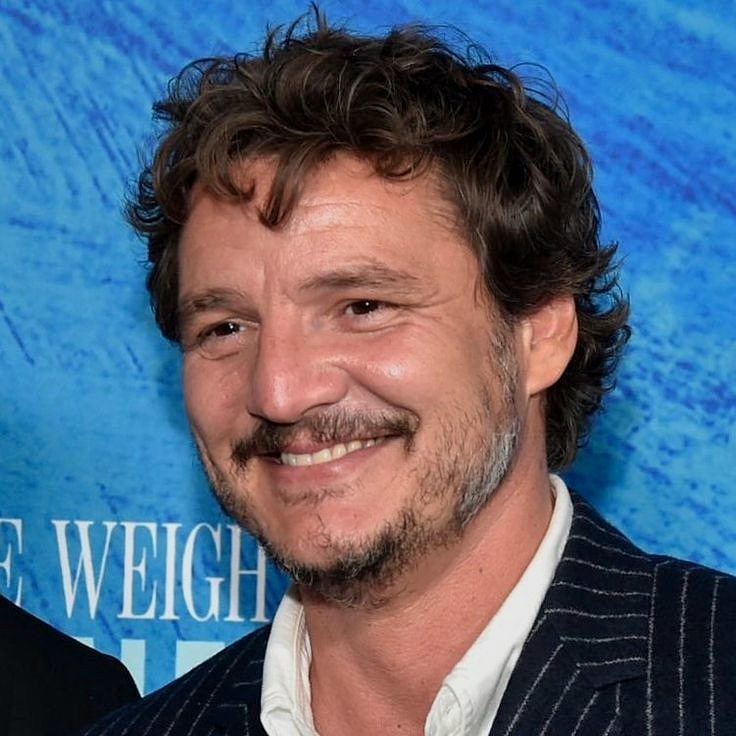 RoseBarnes94's tweet photo. Pedro Pascal smile to light up your day ☀️ https://t.co/dNoeDSuvHq