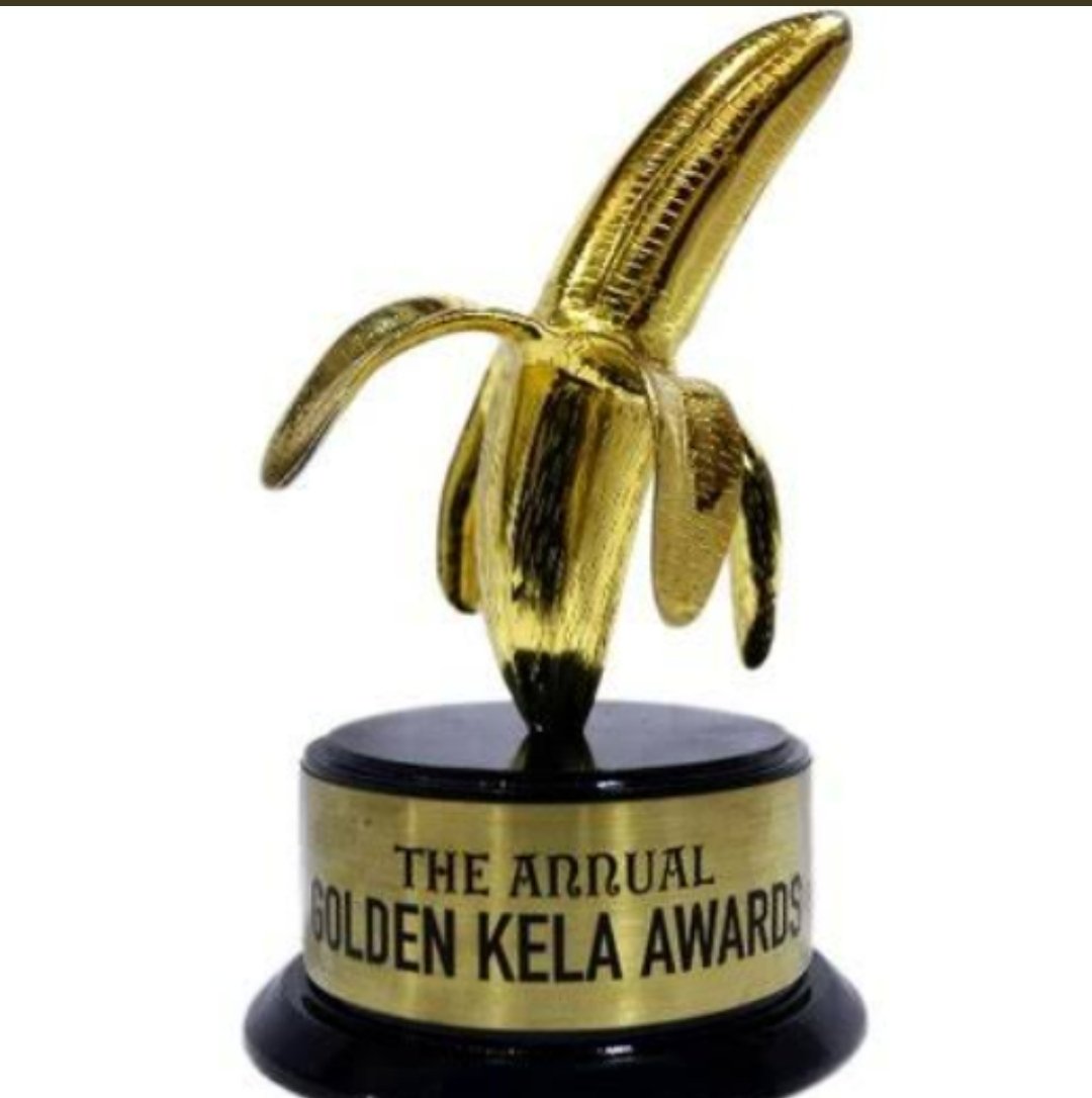 radiowaali's tweet photo. We #BoycottBrahamstra present #AliaBhatt , #ranbirkapoor and Karan Johar with his PR team, the most awaited award of the year for making 400cr ki flop film. Here is your #Astraverse kela award.  Congratulations https://t.co/FSBVYaLVYW