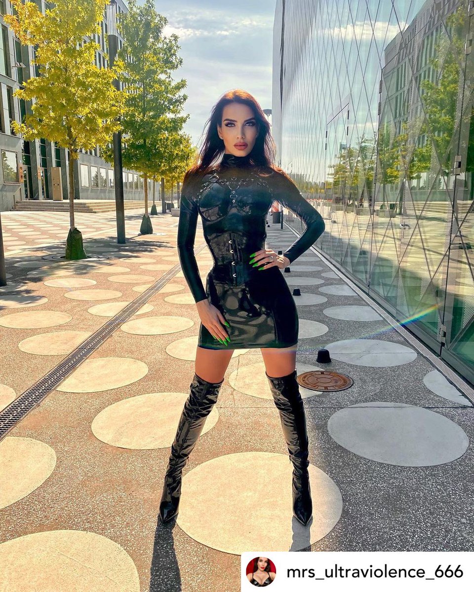 TheRubberdom on Twitter "Posted mrs_uv666 •