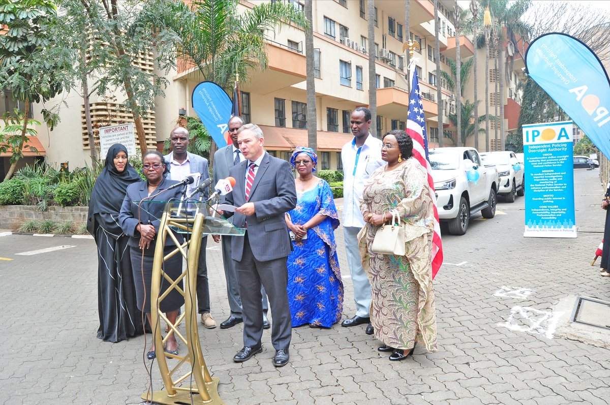IPOA_KE's tweet photo. In holding police accountable to the public, IPOA continuously reinforces its capacity to widen its reach and enhance delivery to Kenyans. Today @USEmbassyKenya delivered four vehicles towards this. Deputy Chief of Mission Marc Dillard presented the grant in Nairobi today. ^MF https://t.co/Ts0Cwb4hZD