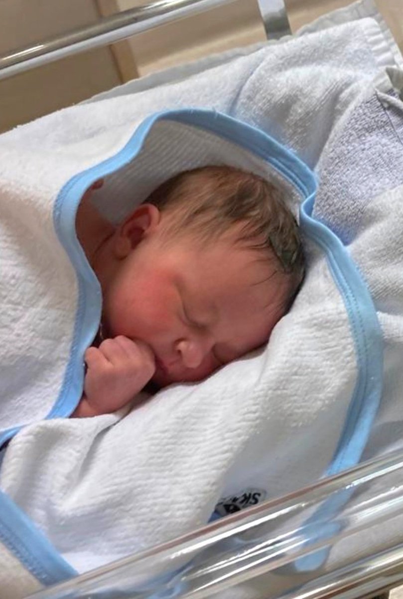 kijk dan hoe lief 😍. mijn dotterdotter, zoals ze dat in zweden noemen 🙂. els is geboren in de nacht van 7 op 8 september, in malmö, waar de trotse en gelukkige ouders <a href="/marijnschilling/">marijn schilling</a> en oskar smith wonen. een klein wondertje ❤️