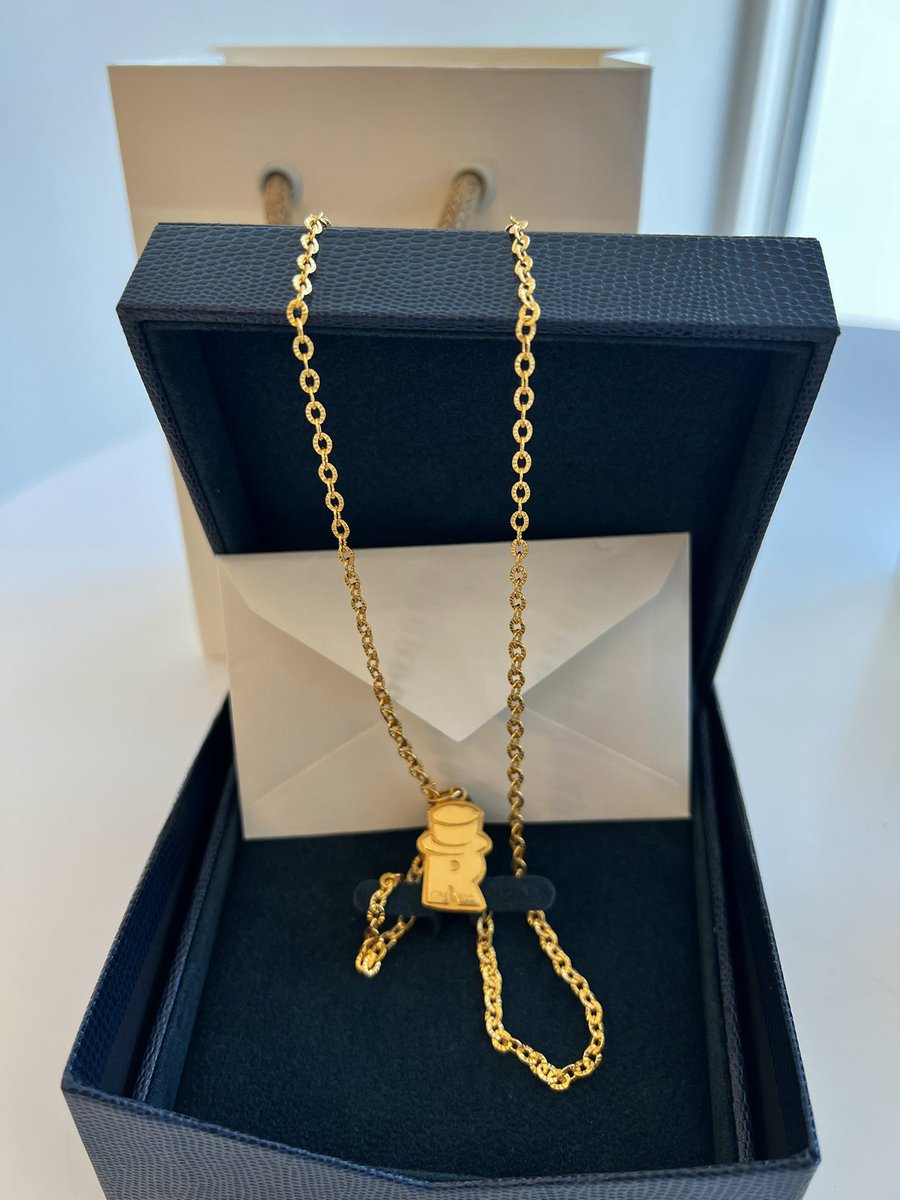 Kollector_Y's tweet photo. 24K Gold Pendant Necklace for the Rock'ers Society

🎩🎩🎩👏🏾👏🏾👏🏾

#nftcommunity #KLAYRock #pendant

@rockers_society https://t.co/nQ4cvBXSy7