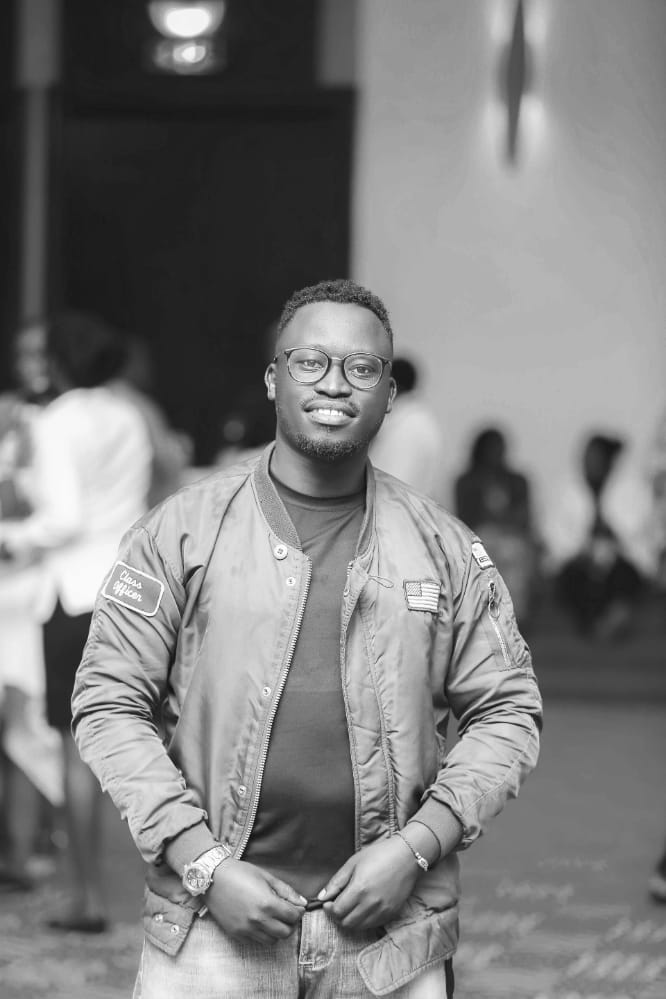 Kalven09's tweet photo. 09 September My Birthday
Thank you God for this beautiful day,
Thank you God for giving me a chance to see this wonderful day🙏🏽....
Happy birthday to me
🎂🎂🍾🥂🥰❤️
#Karorero #Kalven
📸Credits: @BryanElissa https://t.co/KUggDtJQ3a