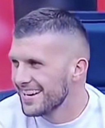 Statisticodelmt's tweet image. Ante #Rebic fin qui è stato impiegato in #SerieA per 130 minuti in cui ha tirato 3 volte verso la volta.
2 volte su 3 ha segnato. 🧮