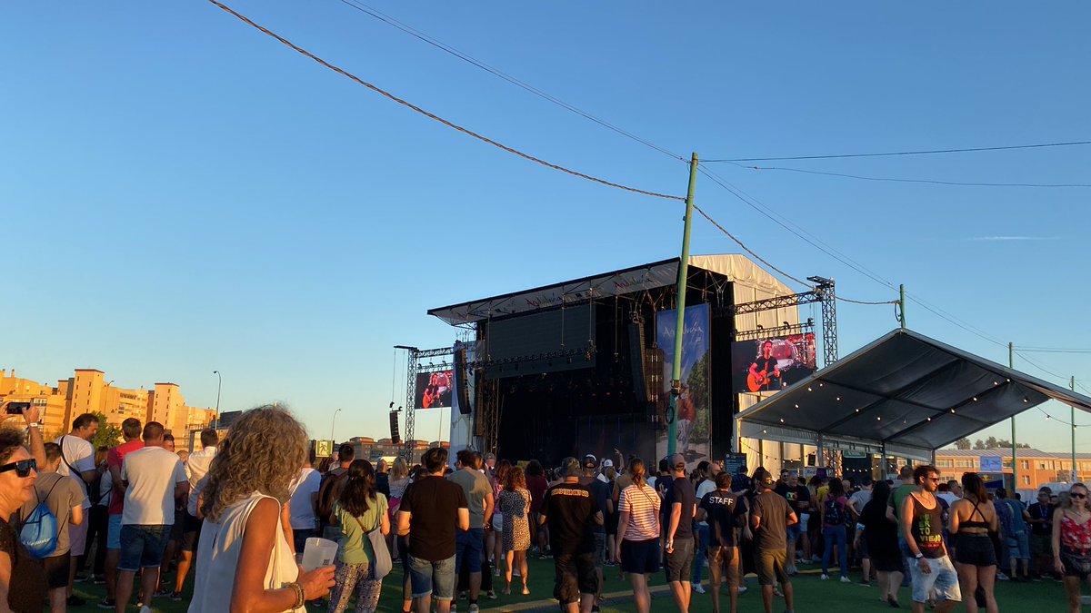 Hoy llegan <a href="/JamiroquaiHQ/">Jamiroquai</a> y  <a href="/vetustamorla/">vetusta morla</a> al <a href="/AndaluciaBIG/">Andalucia Big</a>  de Málaga. 
Hablamos con el bajista de Vetusta, Álvaro Baglietto <a href="/alvaromorla/">alvarey</a> del inicio de su gira de festivales de ‘Cable a tierra’ 
👇🏻📻
rtve.es/a/6686764/