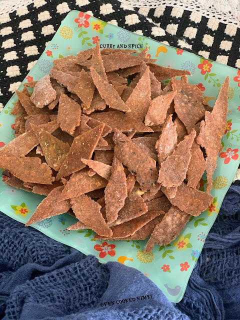 Somasray's tweet photo. #nonfried #minimaloil #oven #cooked #snack CURRY AND SPICE: OVEN COOKED NIMKI https://t.co/5LI87VRL61 https://t.co/JYNa7tALLk