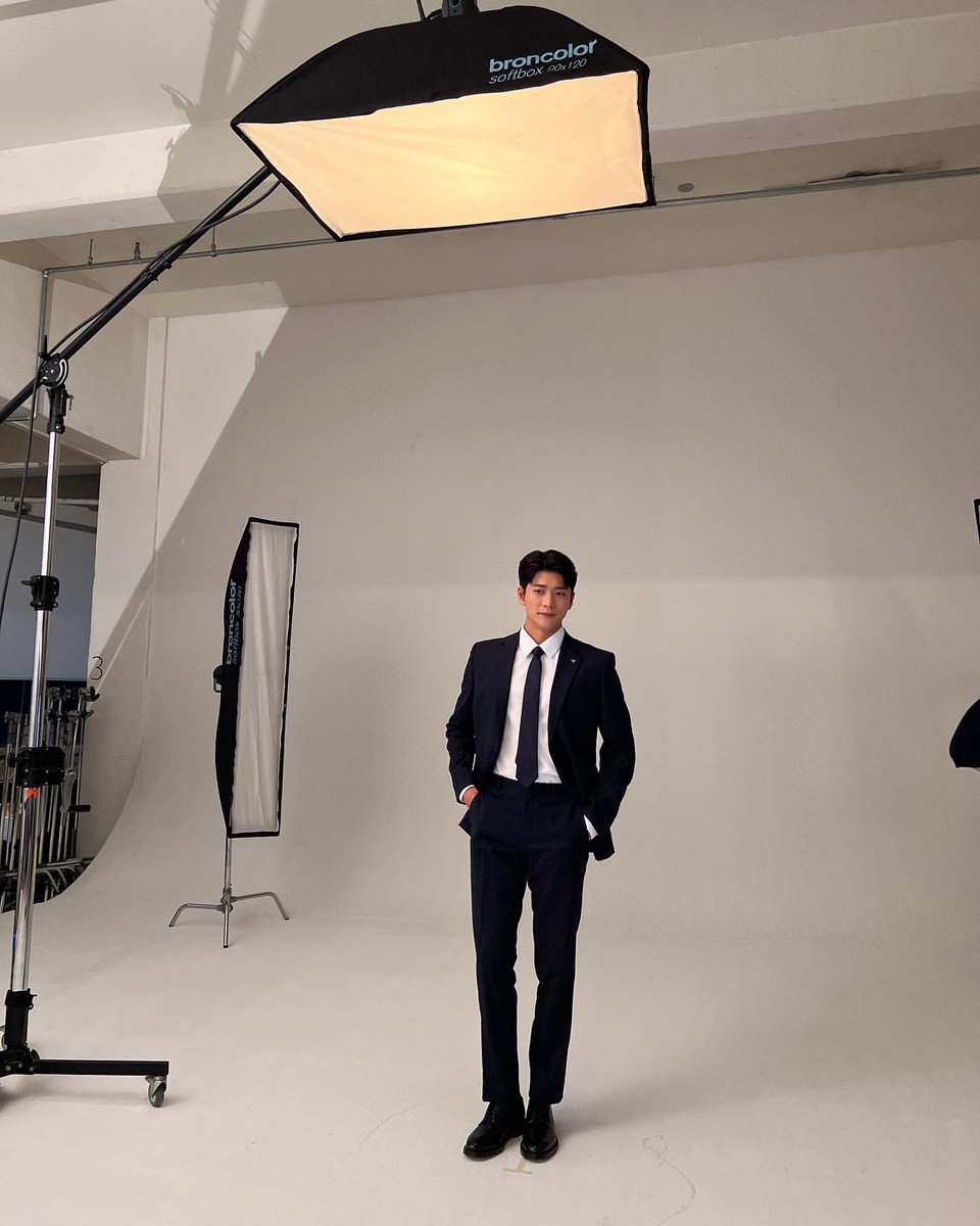 ttaeooh's tweet photo. 진짜 지독하게 얽히고 싶다는 말이 절로 나오는 배우님... 벌써 사진 한 장으로 드라마 여러 편 뚝딱; 아니 진짜 우리 윤환이 못 보내, 나... ㅠ https://t.co/SESzY4iPOj