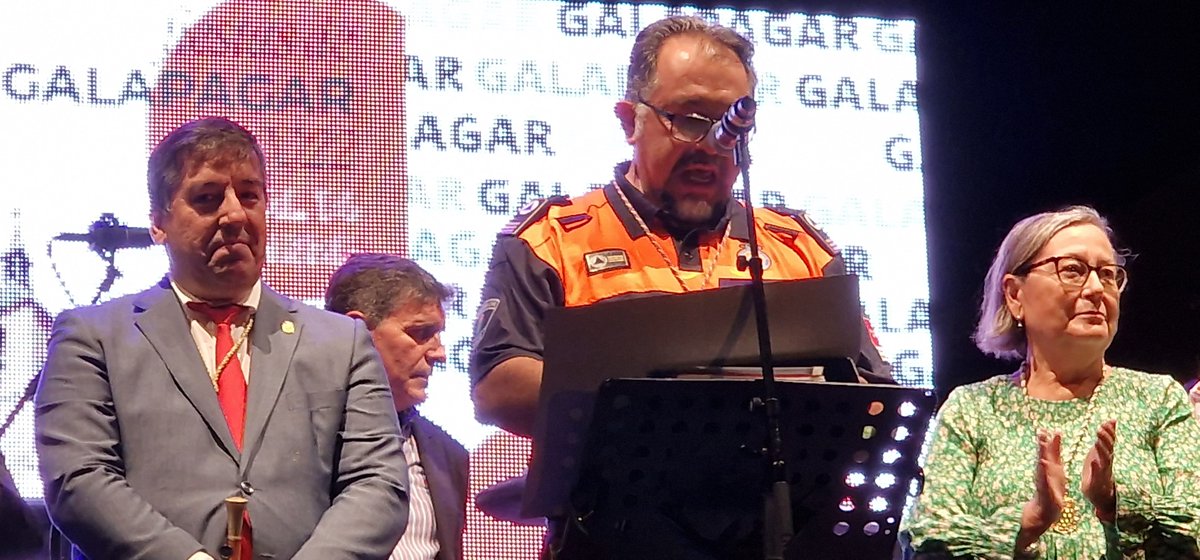 PSOE_Galapagar's tweet photo. Magnifico inicio de las Fiestas de #Galapagar en honor del Santísimo Cristo de las Mercedes! https://t.co/KAHBSlHOJQ