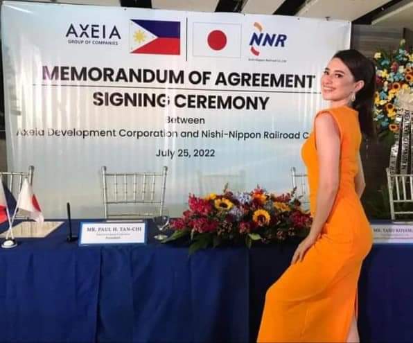DailyNewsPhil's tweet photo. Simply Exquisite Kumu App Show host and actress Nicky Gilbert hosted the AXEIA Japanese Event. ❤️💙💛 #ProfessionalHost #MPJAngelsArtistsPool https://t.co/SR9lGPdroE