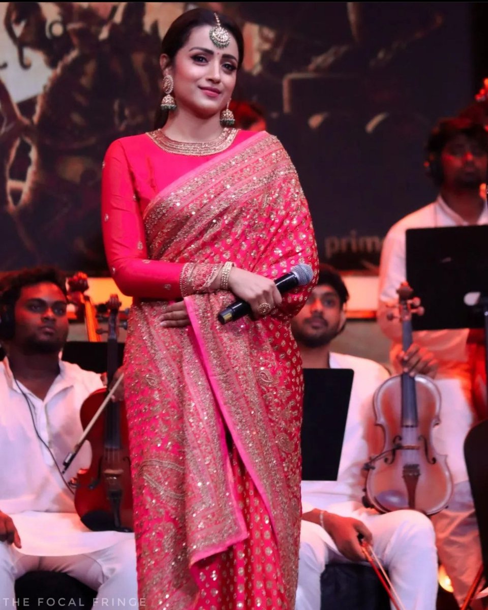 trishaoffl's tweet photo. More pic from #PS1trailerlaunch
@trishtrashers 🤎
#Trisha #Trishakrishnan https://t.co/XQTZh6Or9q