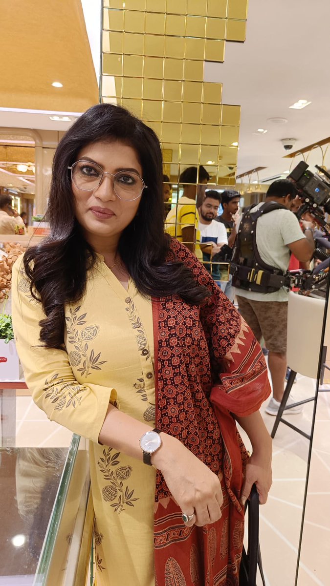 #subhobijoya shoot resumes today!
🎬