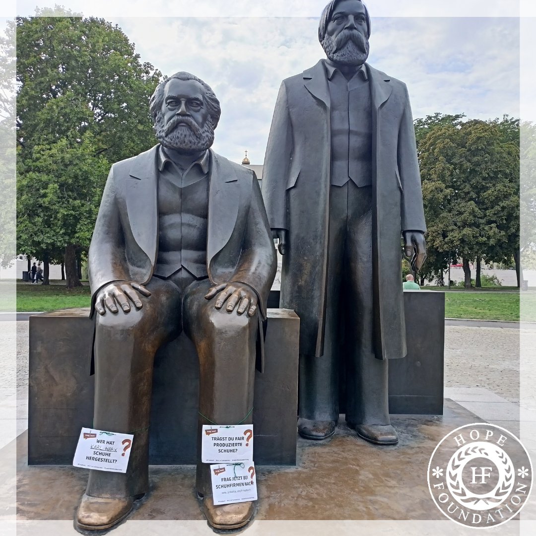 hope_found's tweet photo. Wir wissen nicht wer die Schuhe von Karl #Marx hergestellt hat oder? 
Geht es dir mit deinen Schuhen auch so? Nicht überraschend, die meisten Schuhfirmen berichten nicht transparent über ihre #Lieferkette.
Deshalb mach mit und #fragnach https://t.co/uGjcqb2Sz9 https://t.co/WHomFcwc4h