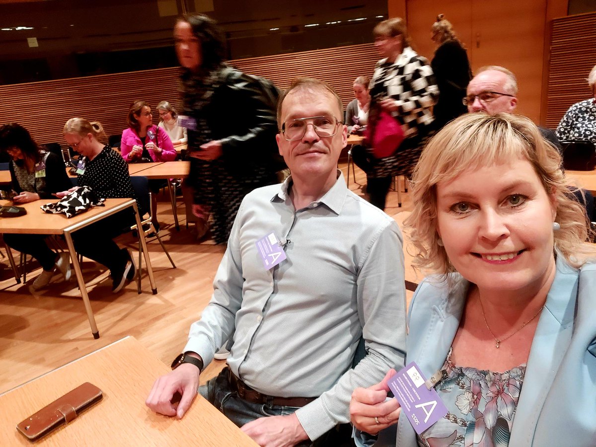 NeuvonenSatu's tweet photo. @TAKKTampere ja muut ammatillisen koulutuksen toimijat tänään eduskunnassa tapaamassa #sivistysvaliokunta edustajia. Teemana #laatu ja #ammatillinenkoulutus kehittäminen. Kiitos puheenjohtaja @paularisikko, @markoasell ja muut kansanedustajat kuuntelemisesta 😃! https://t.co/ayER9rpJSd
