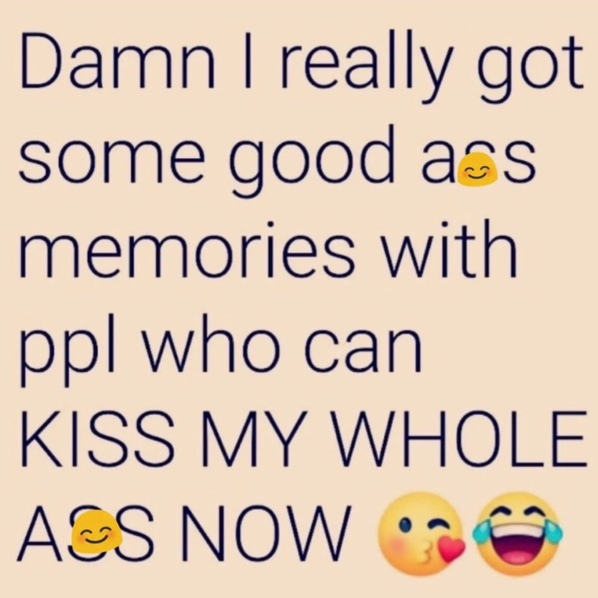 RickeySmiley's tweet photo. 😂😂😂 https://t.co/QIW7eKuUC7